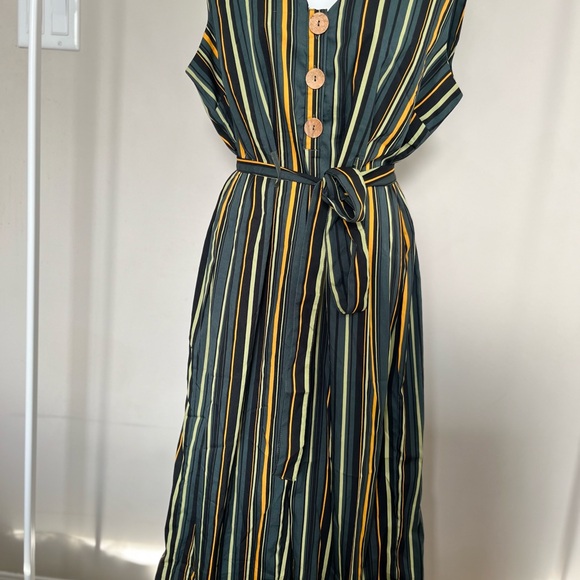 Striped women’s dress - Picture 6 of 9